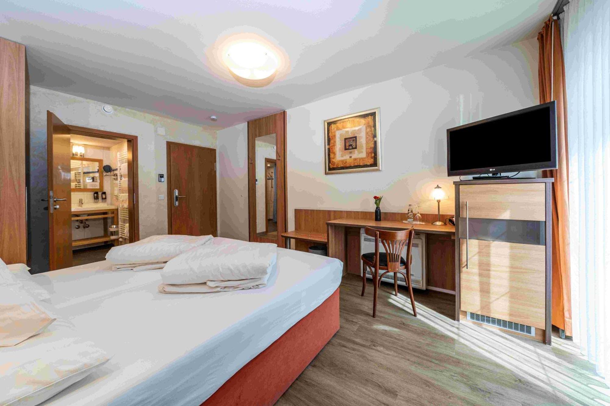 Hotel Hagnauer Hof Bagian luar foto